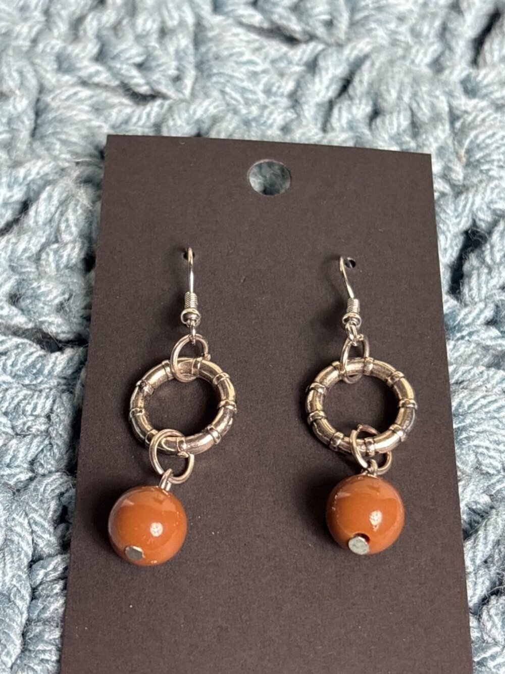 Silvertone Circle Dangle Earrings Brown Bead 1.25 inches